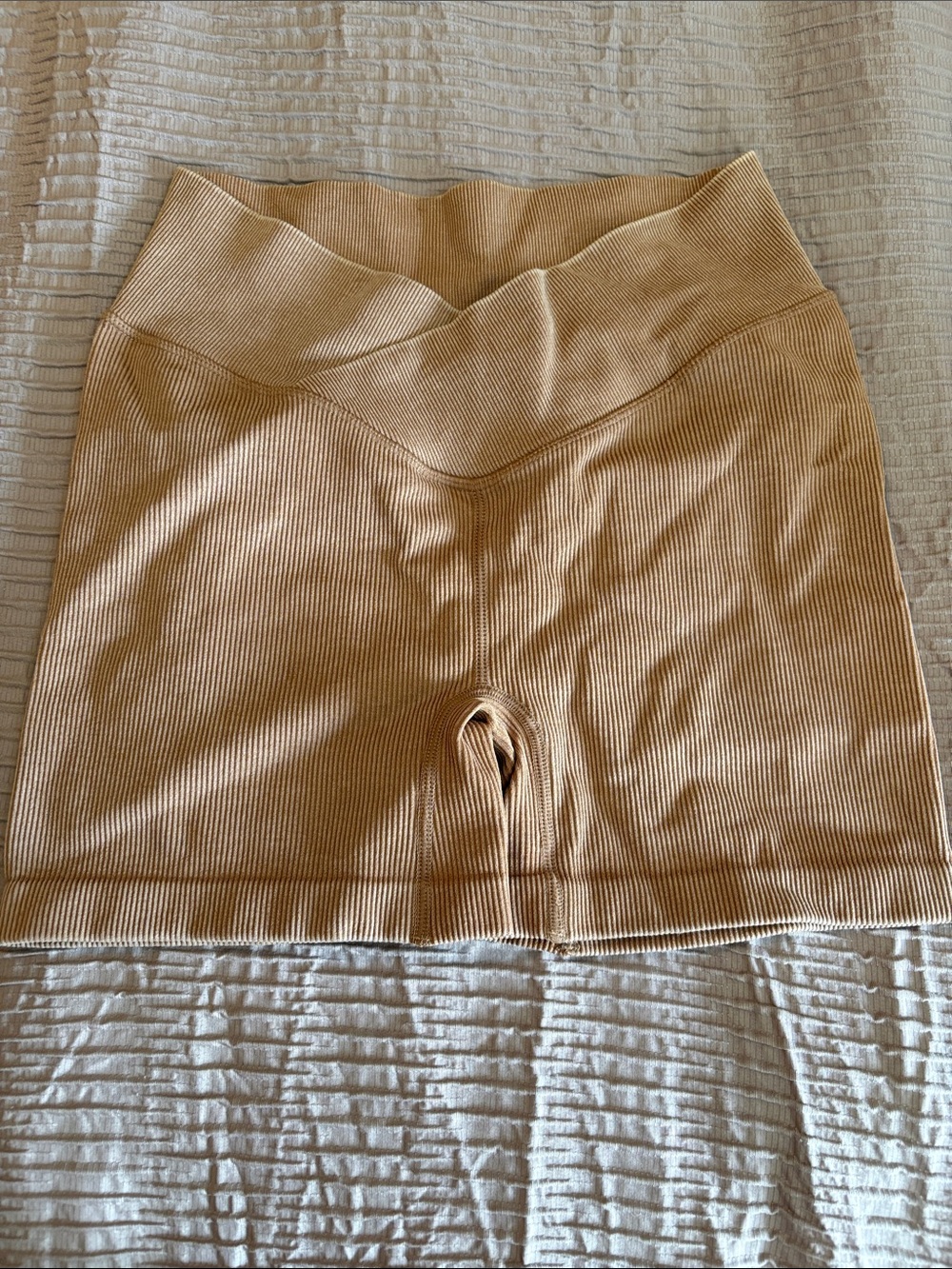 Crossover shorts
